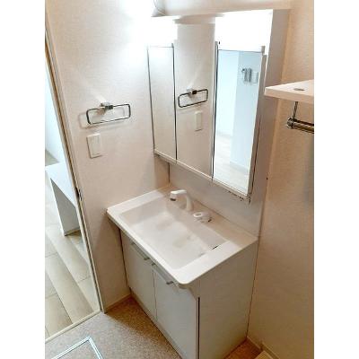 シダーコートＢ 203【管理NO：1-025994702-02030】 ★家具家電は申し込み後に搬入します★の物件画像