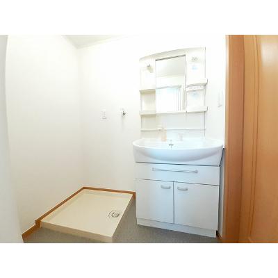 プリムローズＢ 201【管理NO：1-014405502-02010】 ★家具家電は申し込み後に搬入します★ ★2026年10月下旬入居可能★の物件画像