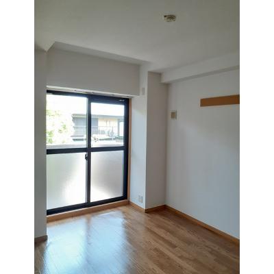 ポリッシュ 101【管理NO：1-012631901-01010】 ★家具家電は申し込み後に搬入します★ ★2026年09月中旬入居可能★の物件画像