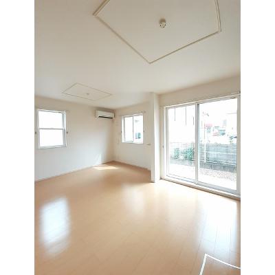 ライトブレス　Ｂ 101【管理NO：1-017495302-01010】 ★家具家電は申し込み後に搬入します★ ★2026年10月上旬入居可能★の物件画像