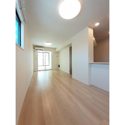 オランジェ 103【管理NO：1-027633501-01030】 ★家具家電は申し込み後に搬入します★ ★2026年11月中旬入居可能★の物件画像