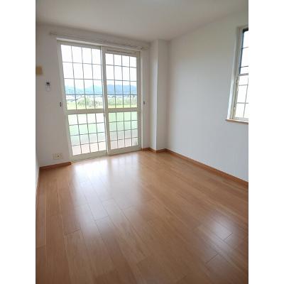 グリュッククレー　Ｂ棟 103【管理NO：1-013049702-01030】 ★家具家電は申し込み後に搬入します★ ★2026年10月中旬入居可能★の物件画像