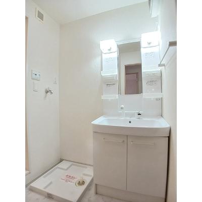 スザンヌ　ラングランＤ 101【管理NO：1-018404503-01010】 ★家具家電は申し込み後に搬入します★の物件画像
