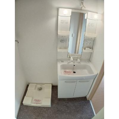 ローレル八木 102【管理NO：1-018069101-01020】 ★家具家電は申し込み後に搬入します★ ★2026年10月中旬入居可能★の物件画像