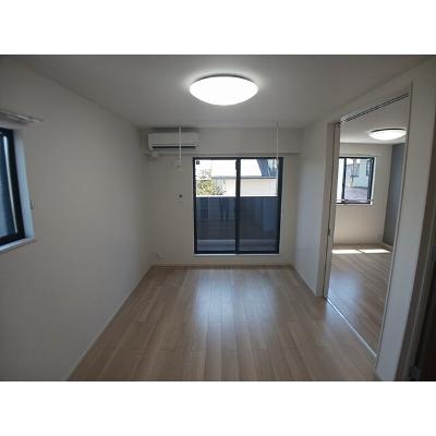 ルーメ 201【管理NO：1-028107001-02010】 ★家具家電は申し込み後に搬入します★の物件画像