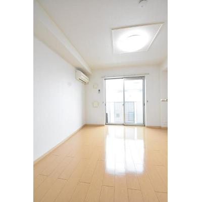 メゾン　アルモニー 203【管理NO：1-016160301-02030】 ★家具家電は申し込み後に搬入します★ ★2026年10月上旬入居可能★の物件画像