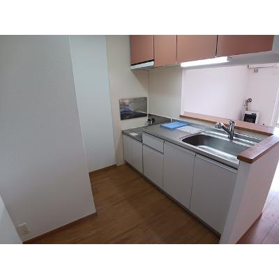 カーサ　ウイスタリア 102【管理NO：1-013337901-01020】 ★家具家電は申し込み後に搬入します★の物件画像