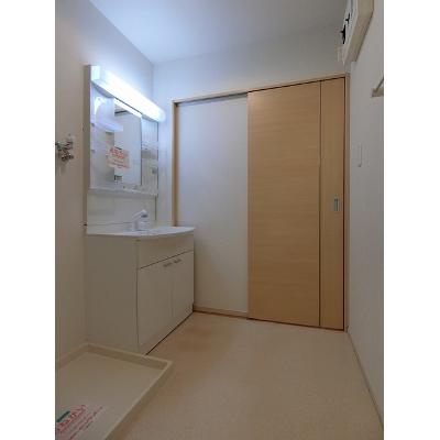 メゾン・ド・フィオーレ 201【管理NO：1-018530601-02010】 ★家具家電は申し込み後に搬入します★ ★2026年12月上旬入居可能★の物件画像