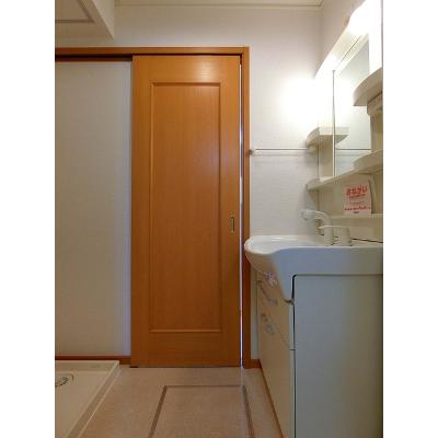 エスポアールＣ 102【管理NO：1-015077201-01020】 ★家具家電は申し込み後に搬入します★ ★2026年10月上旬入居可能★の物件画像
