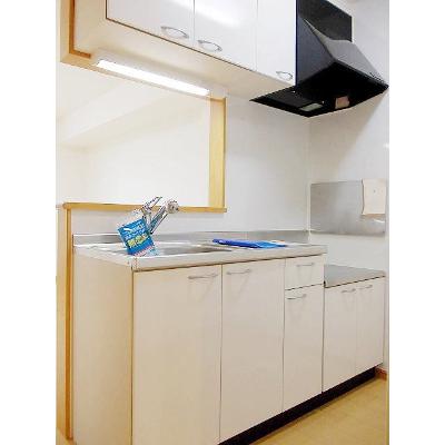 レオナール 101【管理NO：1-015203901-01010】 ★家具家電は申し込み後に搬入します★ ★2026年10月中旬入居可能★の物件画像