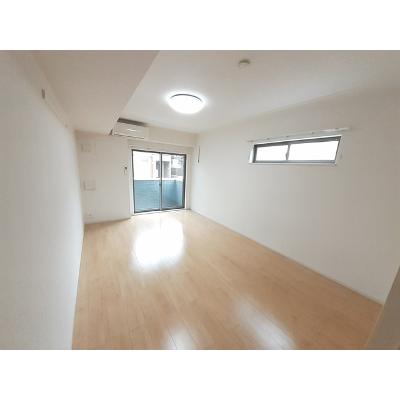 カントリーロード 103【管理NO：1-021903001-01030】 ★家具家電は申し込み後に搬入します★ ★2026年09月下旬入居可能★の物件画像