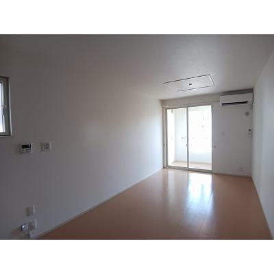 カーサ・ソレアード 104【管理NO：1-020966001-01040】 ★家具家電は申し込み後に搬入します★ ★2026年10月中旬入居可能★の物件画像