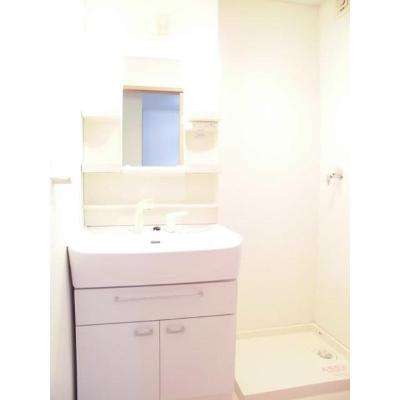 ジラソーレ 102【管理NO：1-014217801-01020】 ★家具家電は申し込み後に搬入します★ ★2026年10月中旬入居可能★の物件画像