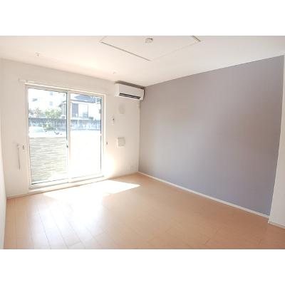 フォーリスト・パーク 103【管理NO：1-017284701-01030】 ★家具家電は申し込み後に搬入します★の物件画像
