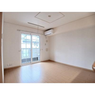 グランソレイユＫＯ　Ⅴ 103【管理NO：1-015954601-01030】 ★家具家電は申し込み後に搬入します★の物件画像