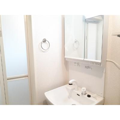 クヴェレ 201【管理NO：1-026965001-02010】 ★家具家電は申し込み後に搬入します★ ★2026年10月上旬入居可能★の物件画像