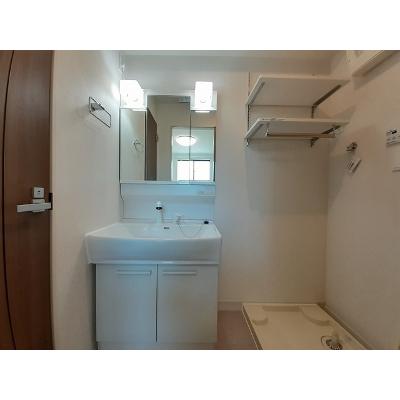 グリーンウエスト　Ⅱ 105【管理NO：1-020031401-01050】 ★家具家電は申し込み後に搬入します★の物件画像