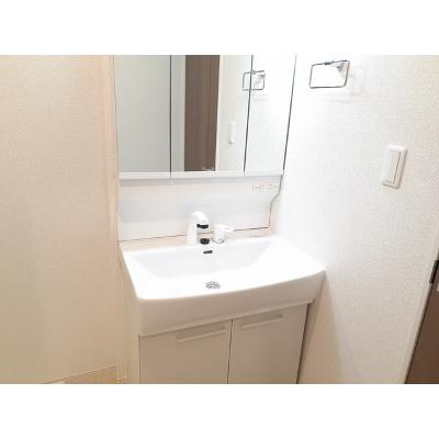 グリフィンドールⅠ 101【管理NO：1-026630104-01010】 ★家具家電は申し込み後に搬入します★ ★2026年10月中旬入居可能★の物件画像