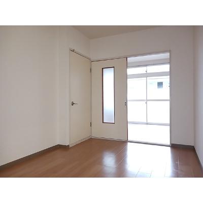 グリーンハウスＡ 201【管理NO：1-002608201-02010】 ★家具家電は申し込み後に搬入します★の物件画像