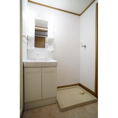バクワイリー 105【管理NO：1-011512301-01050】 ★家具家電は申し込み後に搬入します★の物件画像