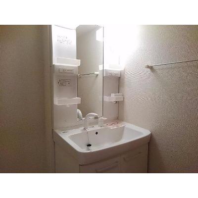 リヴェール 201【管理NO：1-018571701-02010】 ★家具家電は申し込み後に搬入します★ ★2026年10月中旬入居可能★の物件画像
