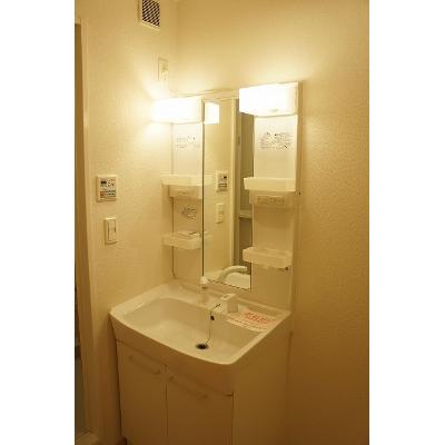 モンセラ 101【管理NO：1-015624801-01010】 ★家具家電は申し込み後に搬入します★ ★2026年10月中旬入居可能★の物件画像