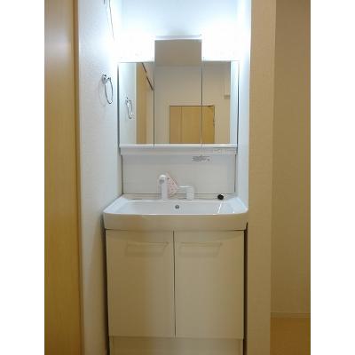 エクラ２１ 201【管理NO：1-021442602-02010】 ★家具家電は申し込み後に搬入します★の物件画像