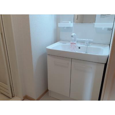 プリムローズ 202【管理NO：1-016567101-02020】 ★家具家電は申し込み後に搬入します★ ★2026年10月中旬入居可能★の物件画像
