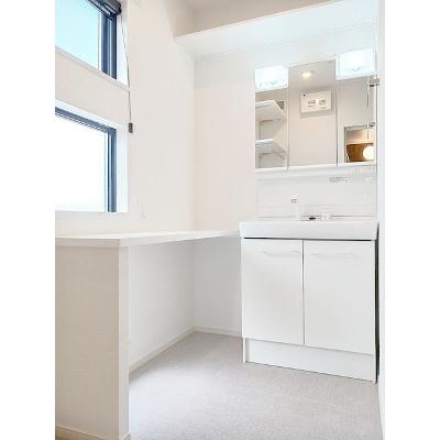 フェニックス　Ⅱ 205【管理NO：1-028694401-02040】 ★家具家電は申し込み後に搬入します★の物件画像
