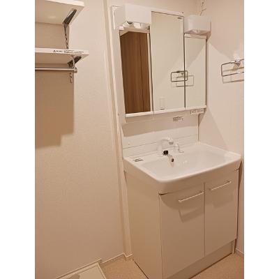 ダイアリー 201【管理NO：1-028192901-02010】 ★家具家電は申し込み後に搬入します★の物件画像