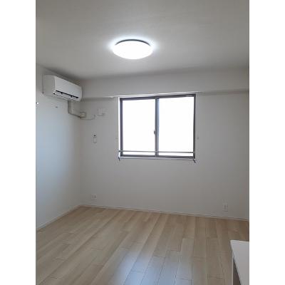 ブリッランテ 201【管理NO：1-026877601-02010】 ★家具家電は申し込み後に搬入します★の物件画像
