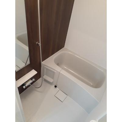ブリッランテ 201【管理NO：1-026877601-02010】 ★家具家電は申し込み後に搬入します★の物件画像