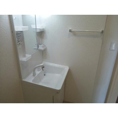 アドーラ木曽川　Ⅸ 102【管理NO：1-019897201-01020】 ★家具家電は申し込み後に搬入します★ ★2026年10月中旬入居可能★の物件画像