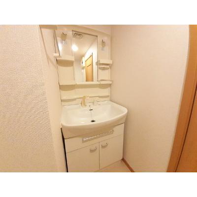 イル　フィオーレＡ 201【管理NO：1-013275001-02010】 ★家具家電は申し込み後に搬入します★ ★2026年10月上旬入居可能★の物件画像