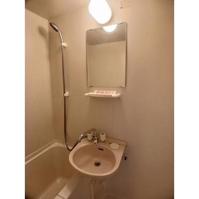 モンテメール天城 102【管理NO：1-009558401-01020】 ★家具家電は申し込み後に搬入します★の物件画像