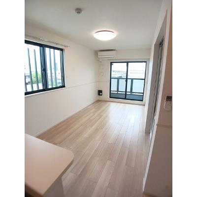 ヒカルサ東加古川 301【管理NO：1-028444101-03010】 ★家具家電は申し込み後に搬入します★の物件画像