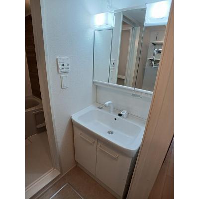 ヒカルサ東加古川 102【管理NO：1-028444101-01020】 ★家具家電は申し込み後に搬入します★の物件画像