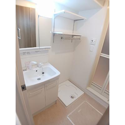 モンレーヴみのり 101【管理NO：1-027326801-01010】 ★家具家電は申し込み後に搬入します★の物件画像