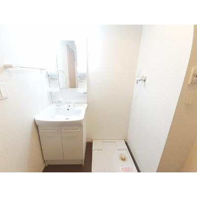 クイ－ンズパレス　さくらい 105【管理NO：1-020442001-01040】 ★家具家電は申し込み後に搬入します★ ★2026年10月上旬入居可能★の物件画像