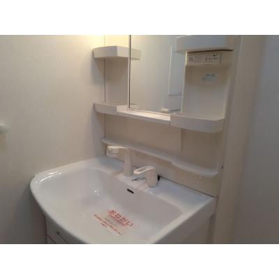 フィオーレ 203【管理NO：1-013633401-02030】 ★家具家電は申し込み後に搬入します★ ★2026年10月中旬入居可能★の物件画像