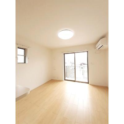 ヒナタサク 201【管理NO：1-024016701-02010】 ★家具家電は申し込み後に搬入します★ ★2026年09月中旬入居可能★の物件画像
