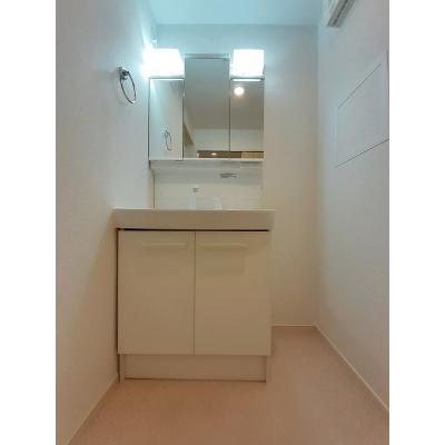 ヒナタサク 201【管理NO：1-024016701-02010】 ★家具家電は申し込み後に搬入します★ ★2026年09月中旬入居可能★の物件画像