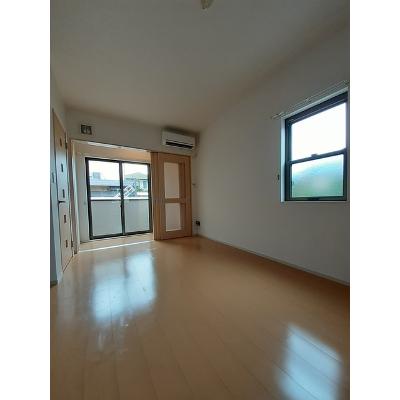 グラース 101【管理NO：1-017500101-01010】 ★家具家電は申し込み後に搬入します★ ★2026年09月中旬入居可能★の物件画像