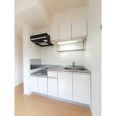 グラース 101【管理NO：1-017500101-01010】 ★家具家電は申し込み後に搬入します★ ★2026年09月中旬入居可能★の物件画像