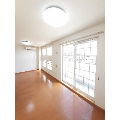 サンセレノ 201【管理NO：1-014313501-02010】 ★家具家電は申し込み後に搬入します★ ★2026年10月中旬入居可能★の物件画像