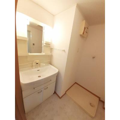サンセレノ 201【管理NO：1-014313501-02010】 ★家具家電は申し込み後に搬入します★ ★2026年10月中旬入居可能★の物件画像