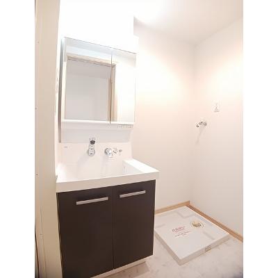ウィンコム 501【管理NO：1-018738401-05010】 ★家具家電は申し込み後に搬入します★の物件画像