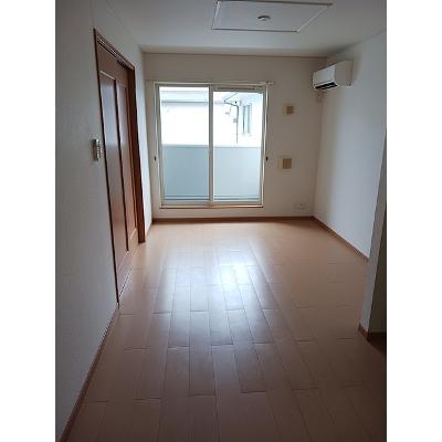 ラ・ポム・ヴェール 202【管理NO：1-015324801-02020】 ★家具家電は申し込み後に搬入します★の物件画像