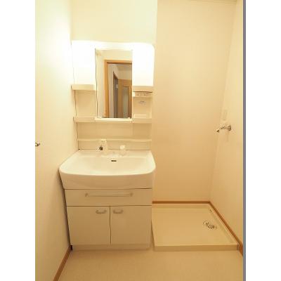 メイブリーズ 102【管理NO：1-013830901-01020】 ★家具家電は申し込み後に搬入します★ ★2026年10月中旬入居可能★の物件画像