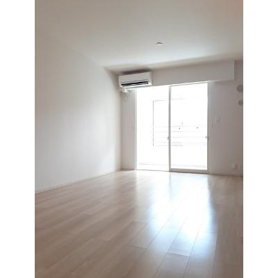 Ｓｕｎｌｉｔ　Ｌａｕｒｅｌ 104【管理NO：1-025636701-01040】 ★家具家電は申し込み後に搬入します★ ★2026年10月中旬入居可能★の物件画像
